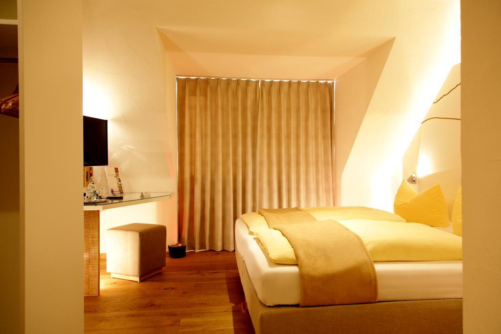 Flair Hotel Nieder Bestwig Buitenkant foto