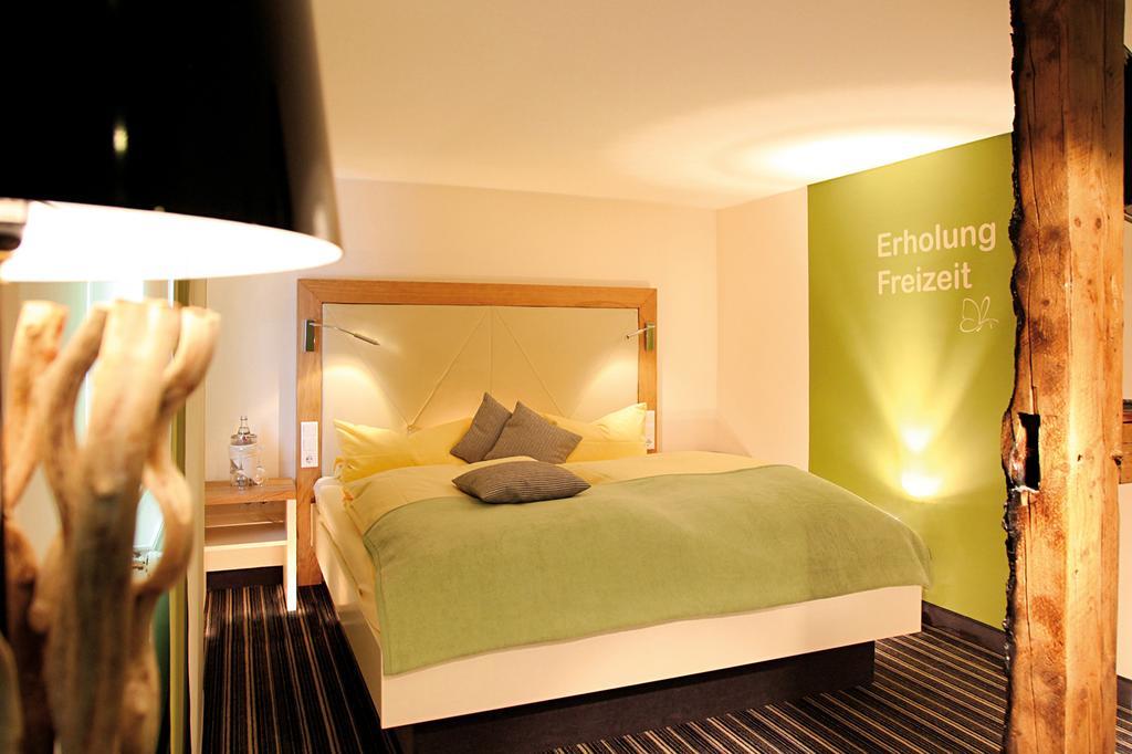 Flair Hotel Nieder Bestwig Buitenkant foto